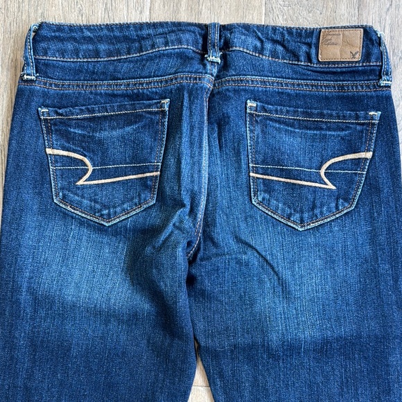 EUC American Eagle Outfitters Blue Skinny Jeans Faded Denim Size 4 - Picture 7 of 7